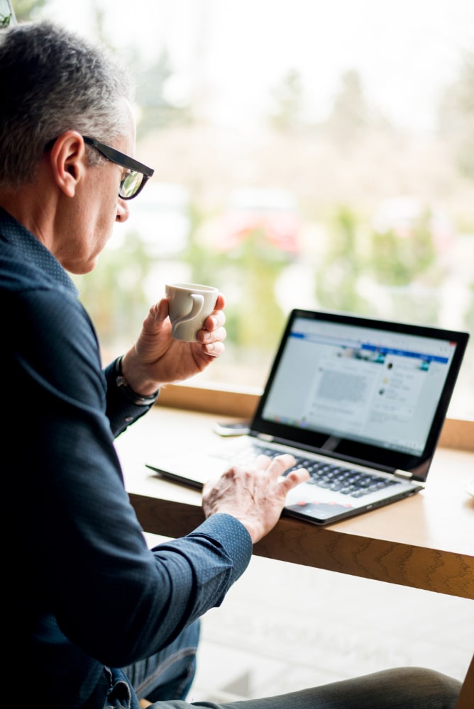 browsing-facebook